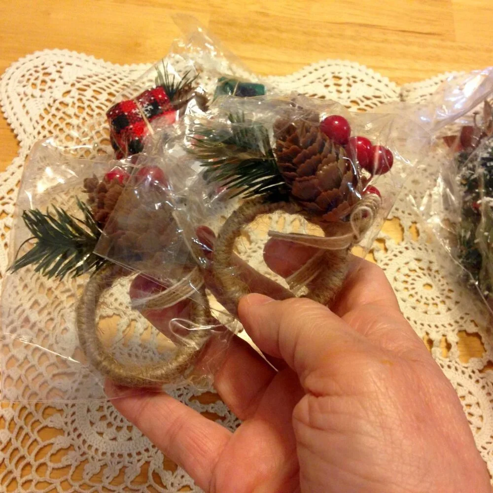 Holiday napkin rings and mini tree with presents